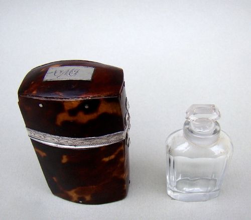 fig 3. GEORGIAN SILVER MOUNTED TORTOISESHELL SCENT BOTTLE ETUI, CIRCA 1780