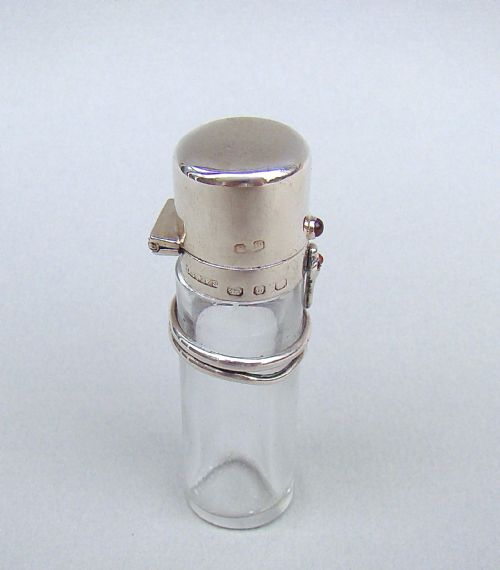 fig 1. RARE VICTORIAN SILVER SNAKE SCENT BOTTLE BY SAUNDERS & SHEPHERD, BIRMINGHAM 1896