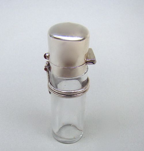 fig 2. RARE VICTORIAN SILVER SNAKE SCENT BOTTLE BY SAUNDERS & SHEPHERD, BIRMINGHAM 1896