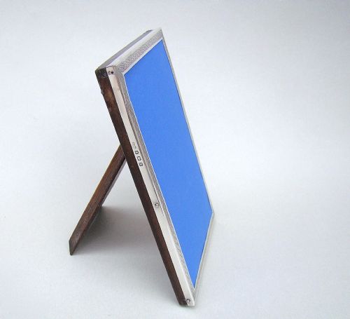 fig 2. ART DECO SOLID SILVER PHOTO FRAME BY SANDERS & MACKENZIE, BIRMINGHAM, 1929
