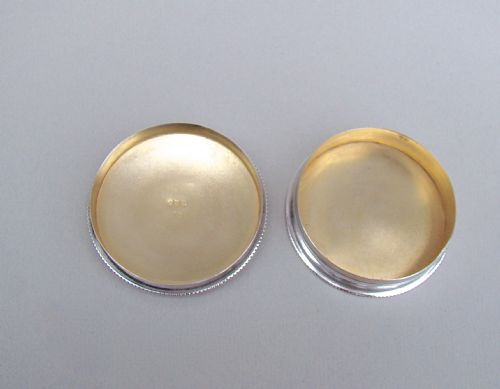 fig 2. RARE SILVER AND SHAGREEN CIRCULAR BOX BY SAMUEL JACOB, LONODN 1912
