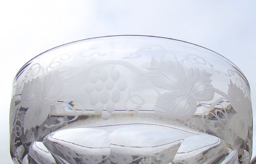 fig 2. SET OF FOUR EDWARDIAN ETCHED GLASS BOWLS, CIRCA 1910