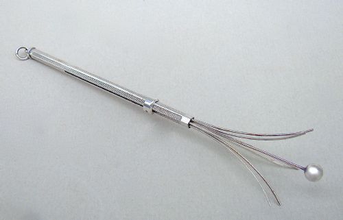 fig 1. ART DECO SILVER COCKTAIL SWIZZLE STICK, CIRCA 1930
