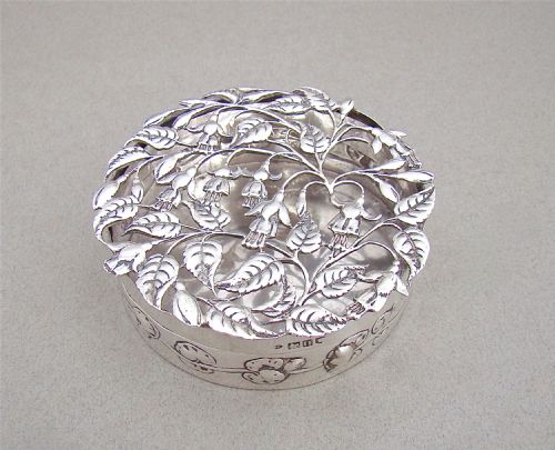 Art Nouveau Silver Pot Pourri Box by William Comyns, London 1908