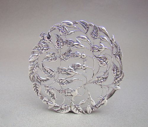 fig 3. ART NOUVEAU SILVER POT POURRI BOX BY WILLIAM COMYNS, LONDON 1908