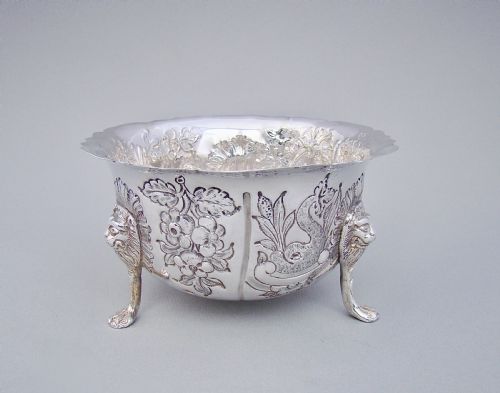 fig 1. DELIGHTFUL IRISH SILVER SUGAR BOWL BY WEIR & SONS, DUBLIN 1908