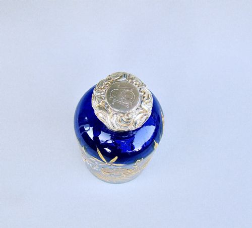 fig 2. VICTORIAN SILVER GILT & ENAMELLED GLASS SCENT BOTTLE, CIRCA 1890