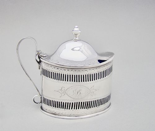 fig 1. RARE GEORGIAN SCOTTISH SILVER MUSTARD POT BY MATTHEW CRAW, EDINBURGH 1791