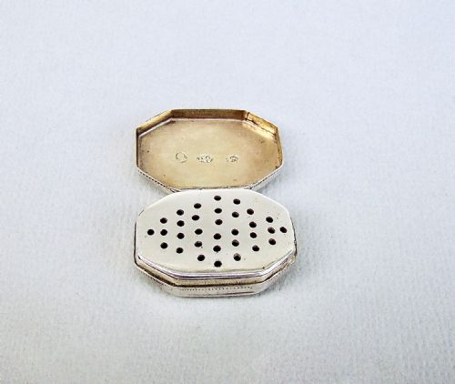 fig 2. GEORGIAN SILVER VINAIGRETTE BY JOSEPH WILLMORE, BIRMINGHAM 1810