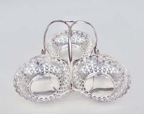 fig 1. FABULOUS EDWARDIAN SILVER TRIPLE SWEETMEAT DISH BY ELKINGTON & CO, BIRMINGHAM 1906