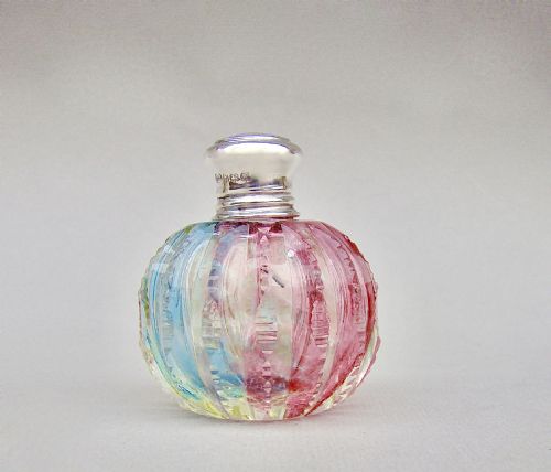 fig 1. UNUSUAL SILVER MOUNTED SLICED-CUT RAINBOW GLASS SCENT BOTTLE, BIRMINGHAM 1922