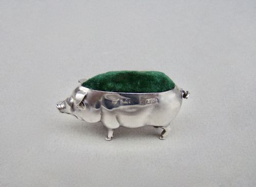 fig 1. SMALL EDWARDIAN SILVER PIG PIN CUSHION BY SYDNEY & CO, BIRMINGHAM CIRCA 1900