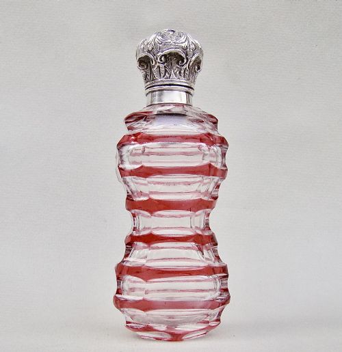 fig 1. LARGE VICTORIAN BOHEMIAN OVERLAY CRANBERRY GLASS SCENT BOTTLE, CIRCA 1870