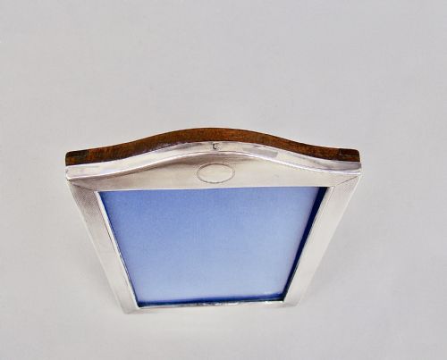 fig 2. ART DECO SOLID SILVER PHOTO FRAME BY SANDERS & MACKENZIE, BIRMINGHAM, 1928