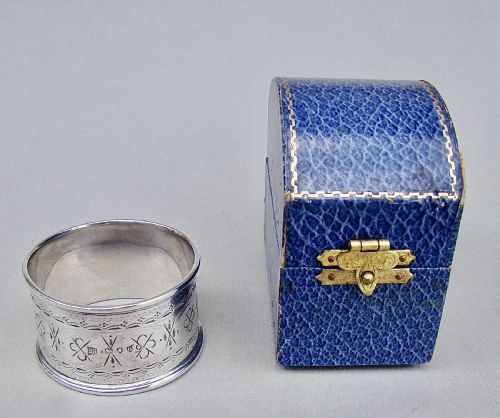 fig 2. CASED VICTORIAN SILVER NAPKIN RING BY EDWARD HUTTON, LONDON 1882