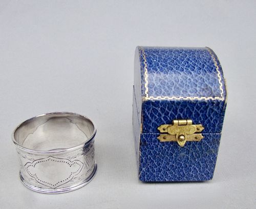 fig 3. CASED VICTORIAN SILVER NAPKIN RING BY EDWARD HUTTON, LONDON 1882