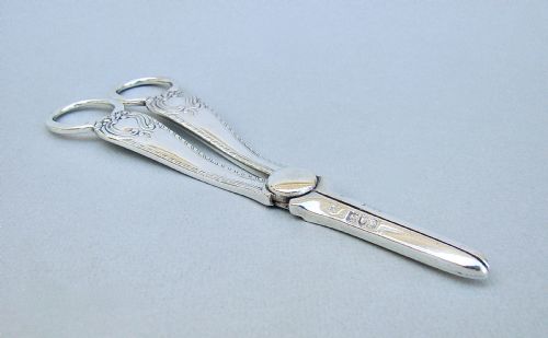 fig 3. CASED PAIR OF VICTORIAN SILVER GRAPE SCISSORS BY JOSIAH WILLIAMS & CO, LONDON 1899