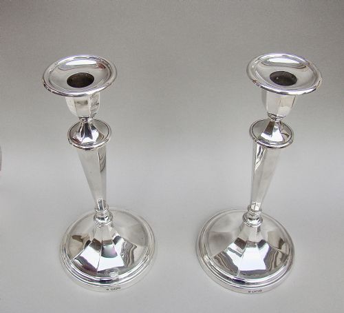 fig 1. ELEGANT PAIR OF EDWARDIAN STERLING SILVER COLUMN CANDLESTICKS BY FORDHAM & FAULKNER, SHEFFIELD 1910