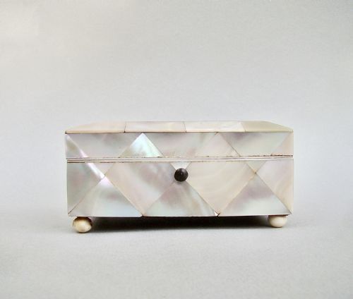 fig 1.  VICTORIAN LARGE MOTHER OF PEARL NEEDLE CASE, CIRCA 1880
