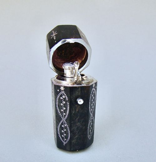 fig 1. GEORGIAN SILVER AND PIQUE TORTOISESHELL ETUI OR NECESSAIRE, CIRCA 1790
