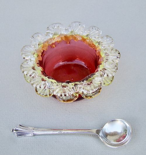 fig 2. VICTORIAN CRANBERRY AND URANIUM GLASS SALT WITH VICTORIAN SILVER SALT SPOON, CHESTER 1896