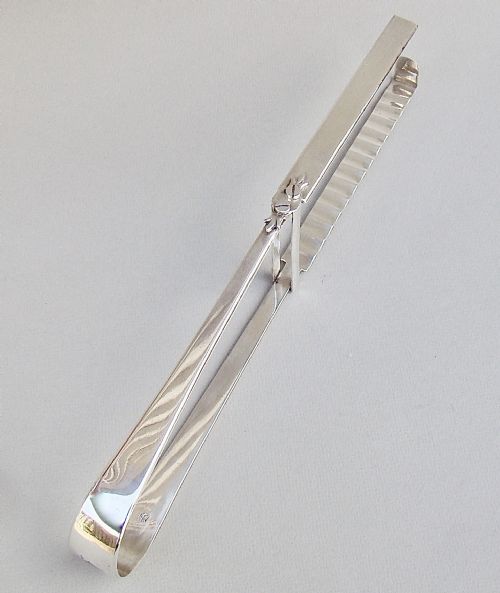 fig 2. PAIR OF GEORGIAN SILVER SANDWICH OR ASPARAGUS TONGS BY THOMAS NORTHCOTE & GEORGE BOURNE, LONDON 1795