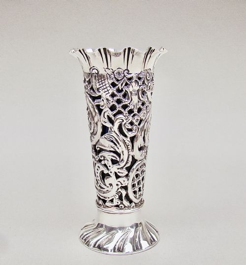 fig 1. SMALL VICTORIAN SILVER SPILL VASE BY M BROS, SHEFFIELD 1899