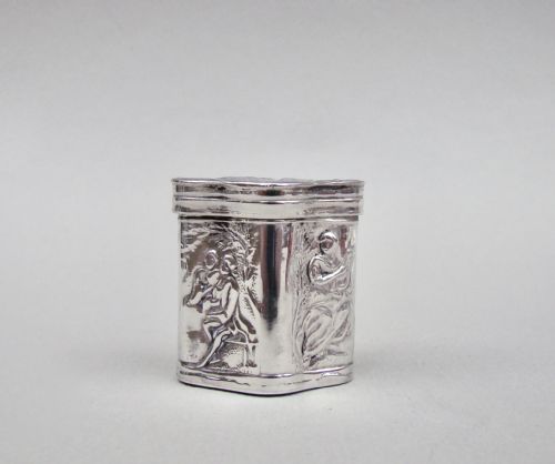 fig 1. 18TH CENTURY DUTCH SILVER PEPPERMINT BOX, CIRCA 1780
