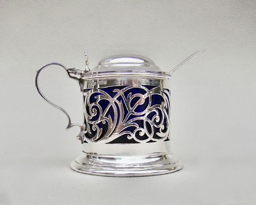 Edwardian Pierced Silver Mustard Pot by Joseph Rodgers & Sons, Sheffield 1905
