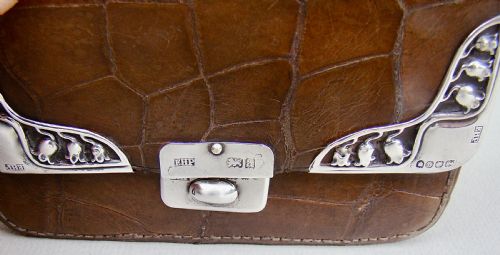 fig 2. ART NOUVEAU SILVER & CROCODILE SKIN SMALL PURSE BY EUGENE POSEN, LONDON 1900