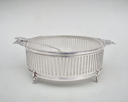 fig 3. LARGE GEORGE V SILVER BUTTER DISH BY JAY'S, BIRMINGHAM 1911 WITH ART DECO SILVER BUTTER KNIFE