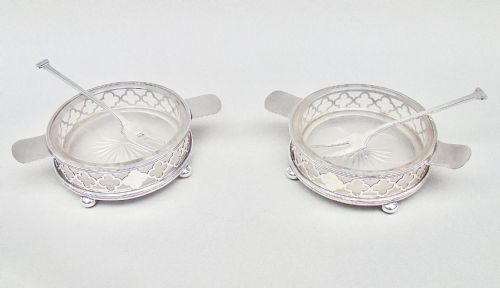 fig 2. CASED PAIR OF ART DECO SILVER BUTTER DISHES BY CHARLES PERRY & CO, CHESTER 1926