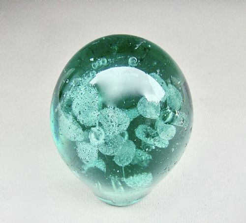fig 2. VICTORIAN GREEN GLASS MULTIPLE FLOWER DUMP PAPERWEIGHT, CIRCA 1890