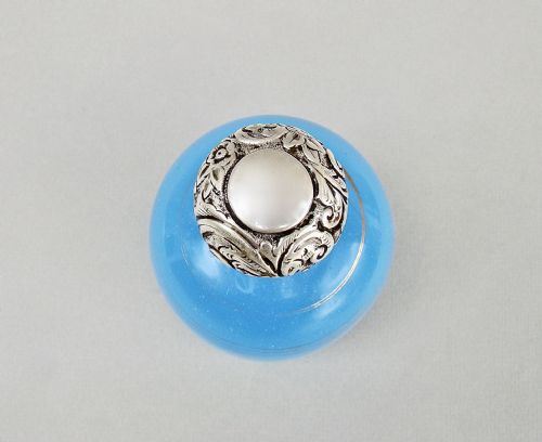 fig 2. LARGE SILVER MOUNTED TURQUOISE OPALINE GLASS SCENT BOTTLE, BIRMINGHAM 1891