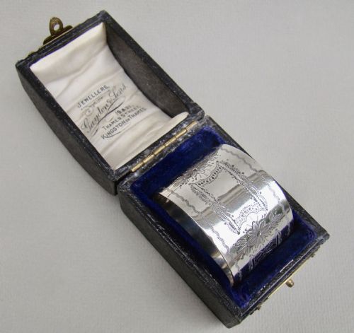 fig 1. CASED VICTORIAN SILVER NAPKIN RING BY HILLIARD & THOMASON, BIRMINGHAM 1895