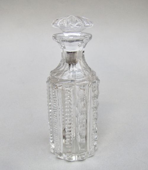 fig 1. WILLIAM IV SILVER CAYENNE PEPPER SPOON WITH GLASS BOTTLE BY HENRY MANTON, BIRMINGHAM 1837