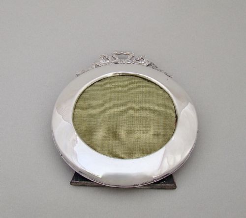 fig 1. DELIGHTFUL GEORGE V SILVER RIBBON PHOTO FRAME BY JESSE EARL, LONDON 1920
