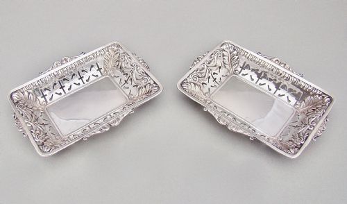 fig 3. UNUSUAL PAIR OF VICTORIAN SILVER BONBON DISHES BY MINSHULL & LATIMER, BIRMINGHAM 1898