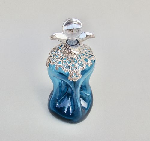 fig 2. RARE VICTORIAN SILVER MOUNTED TURQUOISE GLASS SMALL GLUG GLUG LIQUEUR DECANTER BY WILLIAM COMYNS, LONDON 1896