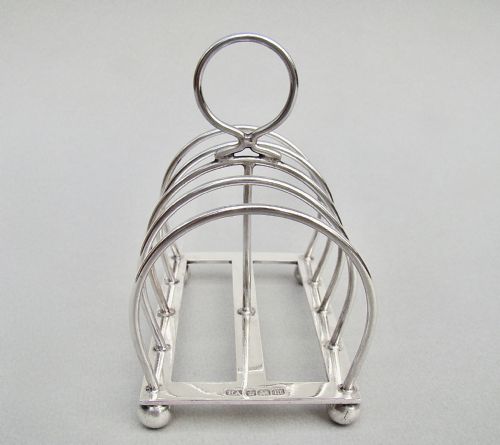 Good Edwardian Silver Toast Rack by the Atkins Brothers, Sheffield 1904