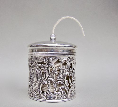 fig 2. RARE EDWARDIAN SILVER STRING BOX BY LEVI & SALAMAN, BIRMINGHAM 1909