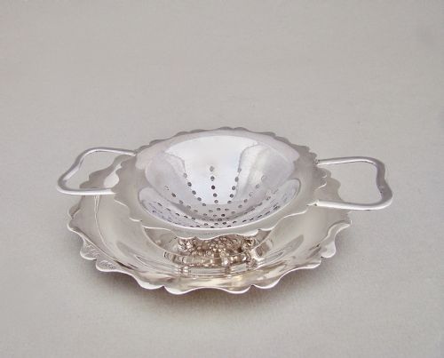 George VI Silver Tea Strainer & Stand by E. J. Houlston, Birmingham 1944