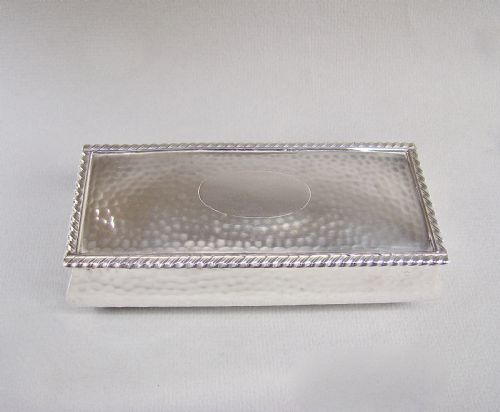 Superb Arts & Craft Spot-hammered Silver Large Trinket Box by Henry Matthews, Birmingham 1905