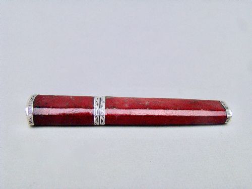 fig 2. RARE GEORGIAN SILVER MOUNTED RED LEATHER NEEDLE CASE / BODKIN ETUI, CIRCA 1795