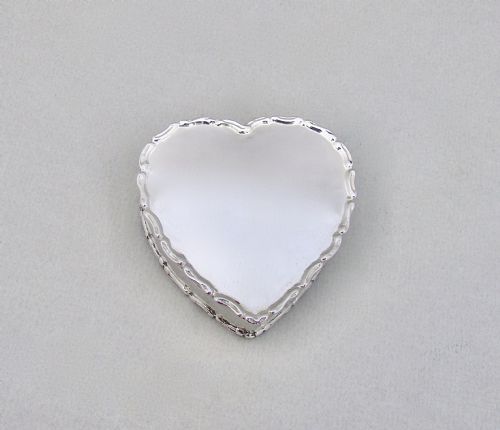 fig 1. EXQUISITE EDWARDIAN SILVER HEART-SHAPED TRINKET BOX BY DEAKIN & FRANCIS, BIRMINGHAM 1904