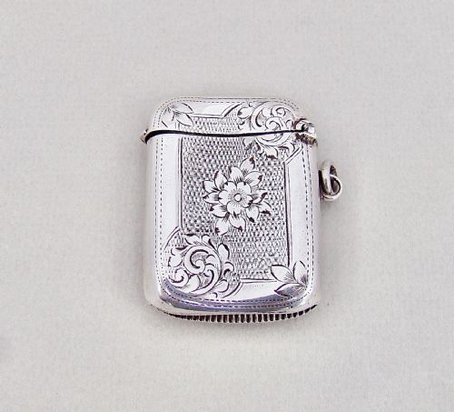 fig 2. DELIGHTFUL EDWARDIAN SILVER VESTA CASE BY THOMAS HAYES, BIRMINGHAM 1906