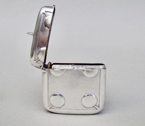 fig 1. ARTS & CRAFT SILVER VESTA CASE DESIGNED BY ARCHIBALD KNOX, MADE BY W.H. HASELER, BIRMINGHAM 1904
