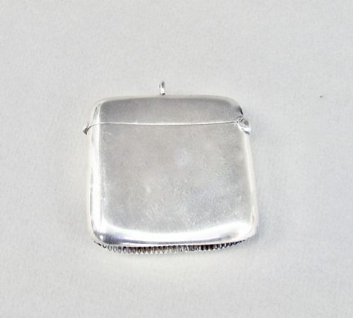 fig 3. ARTS & CRAFT SILVER VESTA CASE DESIGNED BY ARCHIBALD KNOX, MADE BY W.H. HASELER, BIRMINGHAM 1904
