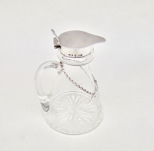 fig 1. ART DECO SILVER WHISKY NOGGIN BY S BLANCKENSEE & SON, BIRMINGHAM 1934