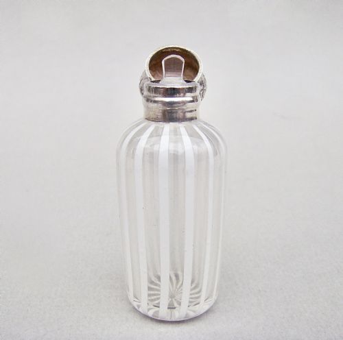 fig 1. DELIGHTFUL VICTORIAN NAILSEA TYPE GLASS SCENT BOTTLE, CIRCA 1890